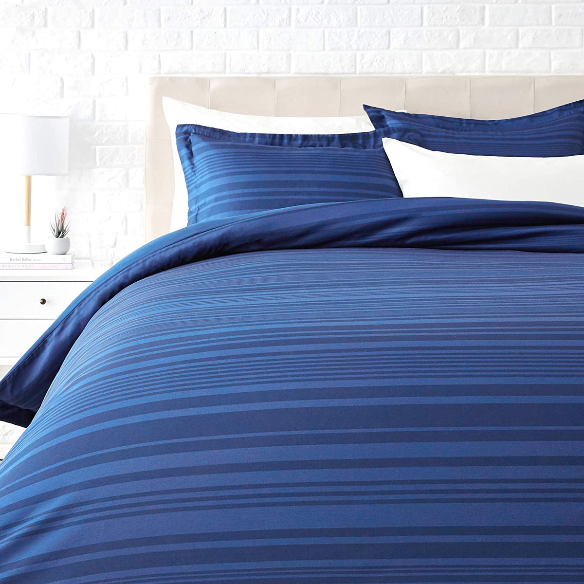 AmazonBasics Light-Weight Microfiber Duvet Cover Set with Snap Buttons - Full/Queen, Grey Crosshatch