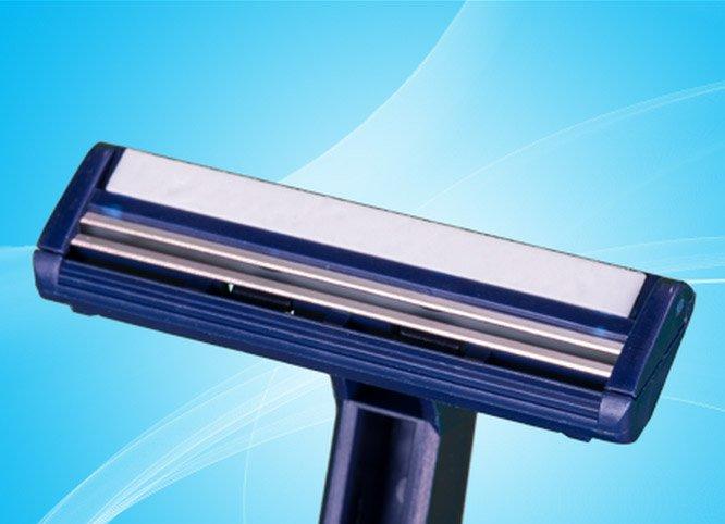 Val-U-Shave(TM) Razor